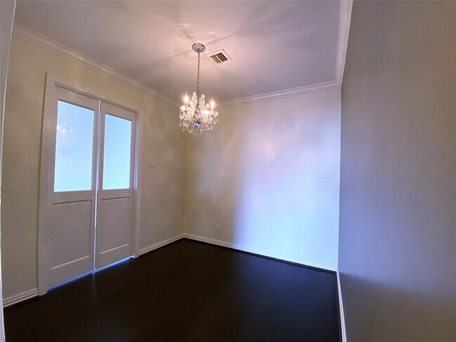 Building Photo - 49 Briar Hollow Ln
