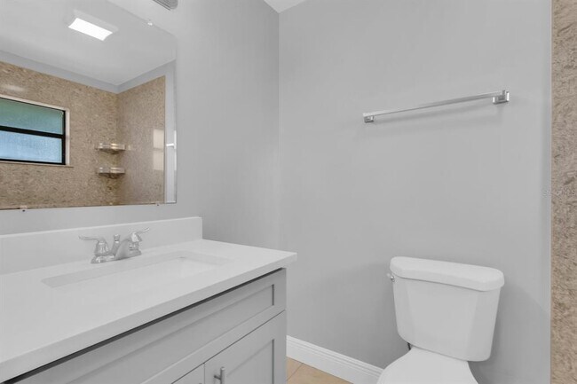 Building Photo - 907 Park Villa Cir