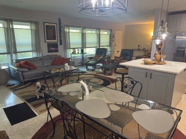 Building Photo - 4921 Hyacinth Way S