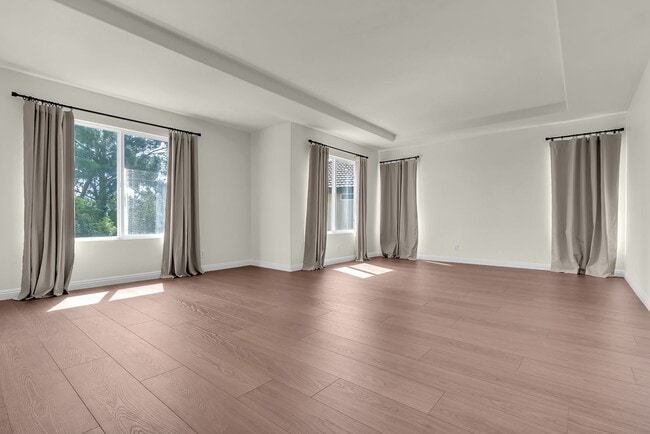 Building Photo - 6826 E Horizon Dr