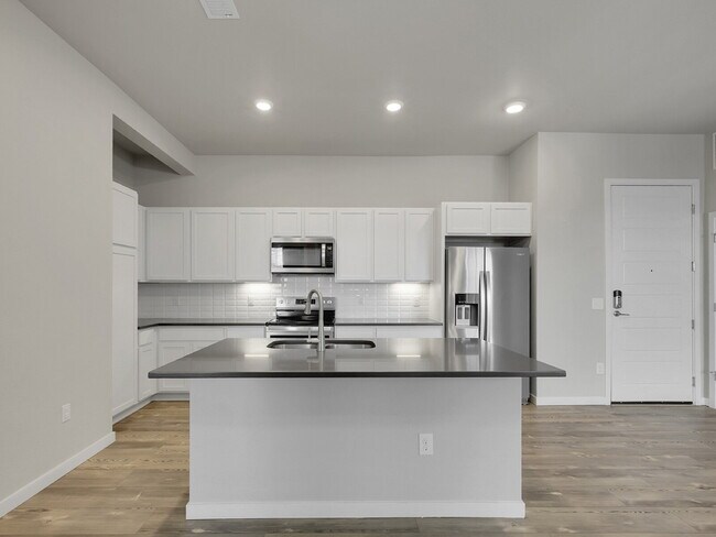Building Photo - $2,195 - 2 Bed, 2 Bath Condo in Parker wit...