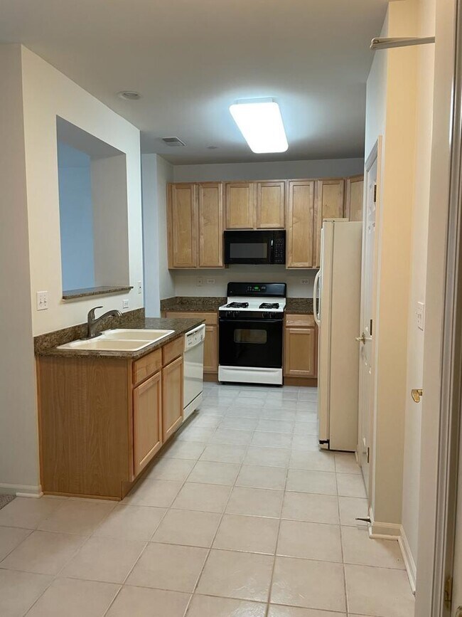 Building Photo - 1914 Farnsworth Ln