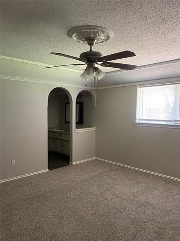 Building Photo - 1033 Rosewood Dr