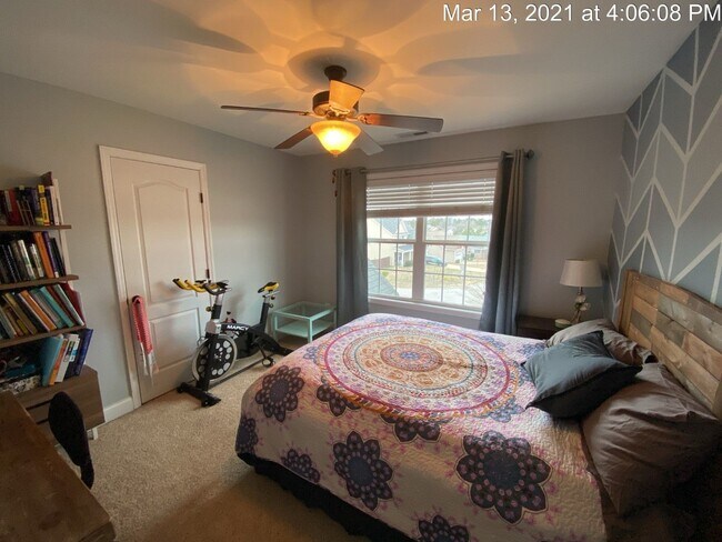Building Photo - 118 Bolder Drive