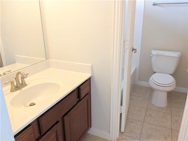 Building Photo - 10321 Cochron Dr