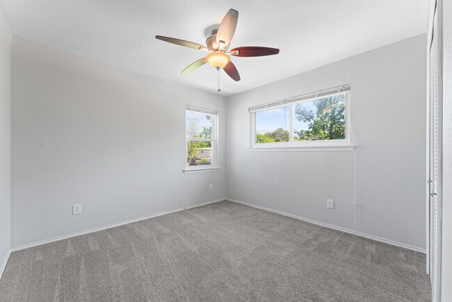 Building Photo - 13036 Glenside Dr
