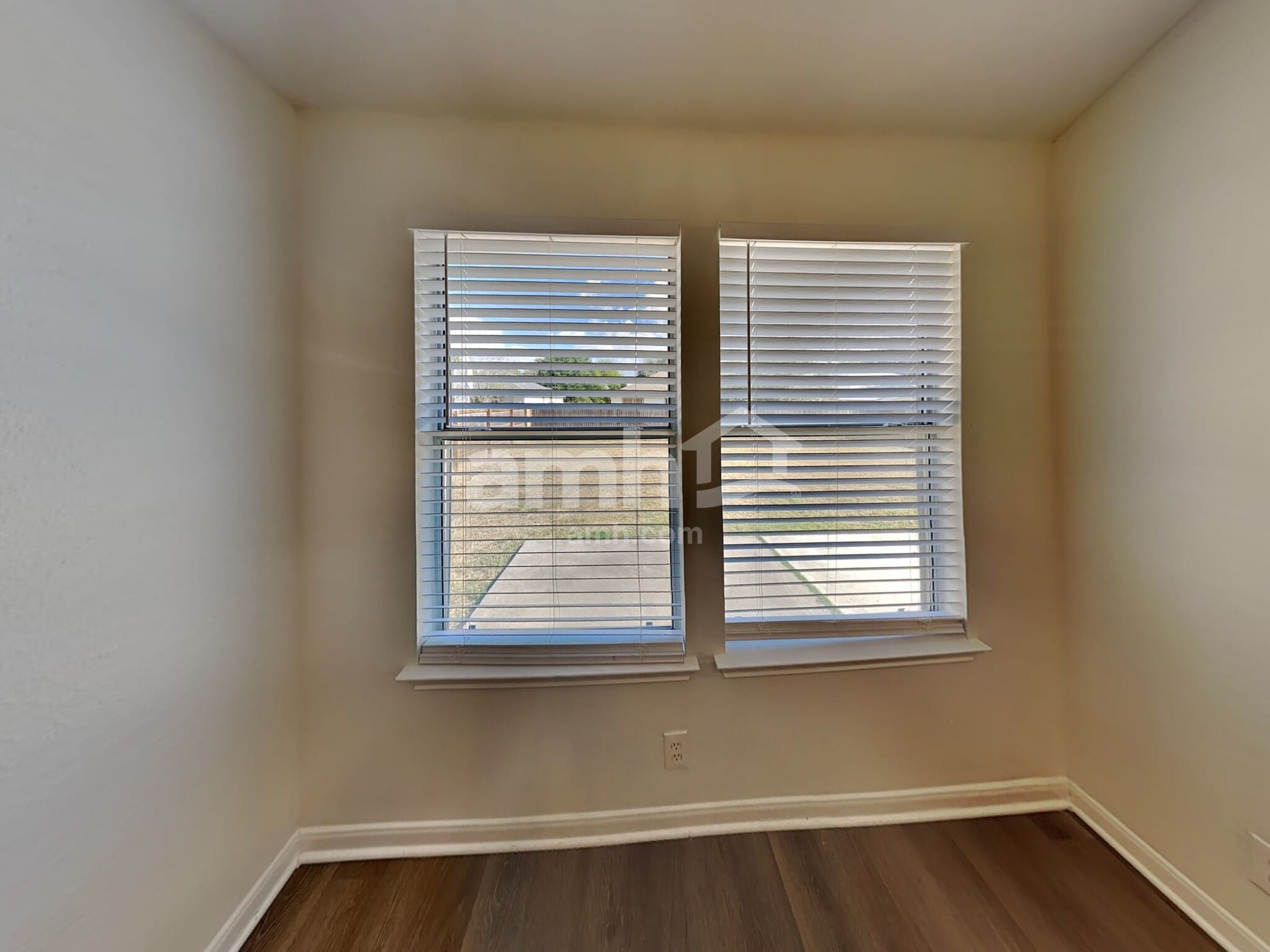 Building Photo - 110 Pony Cv