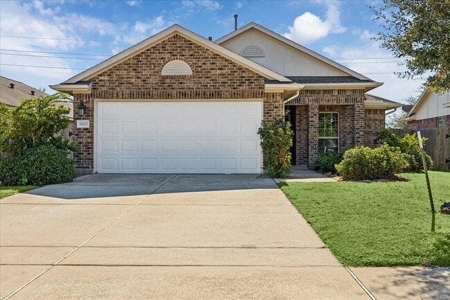 Building Photo - 18203 Alora Springs Trace