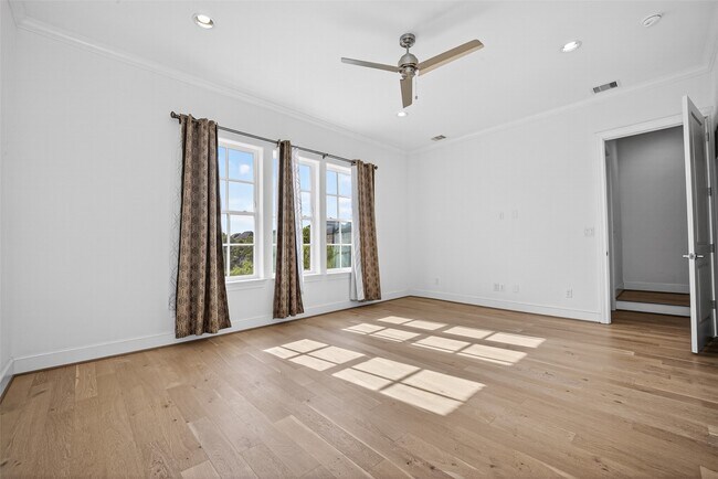 Building Photo - 2713 Kinsley Oaks Dr
