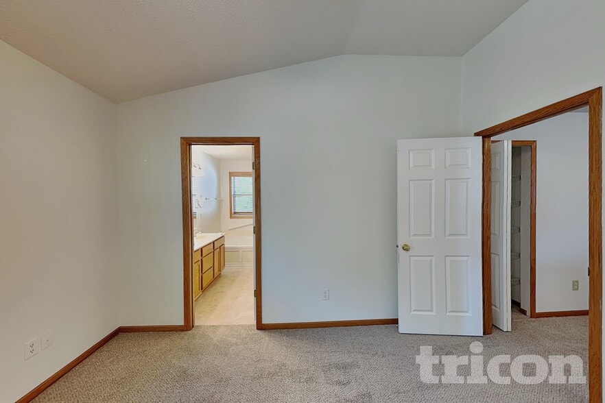 Building Photo - 2405 Stonecrest Path NW