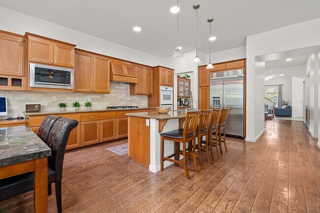 Building Photo - 7116 Torrey Mesa Ct