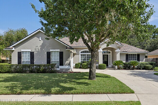 Building Photo - 2070 Thornhill Drive