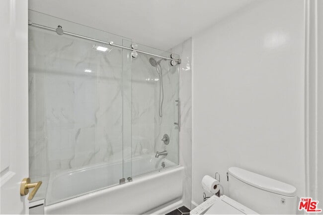 Building Photo - 3663 Los Feliz Blvd