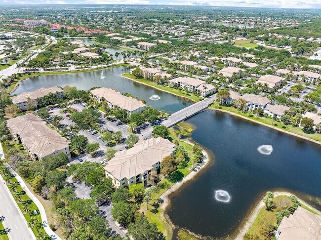 Building Photo - 3019 Alcazar Pl