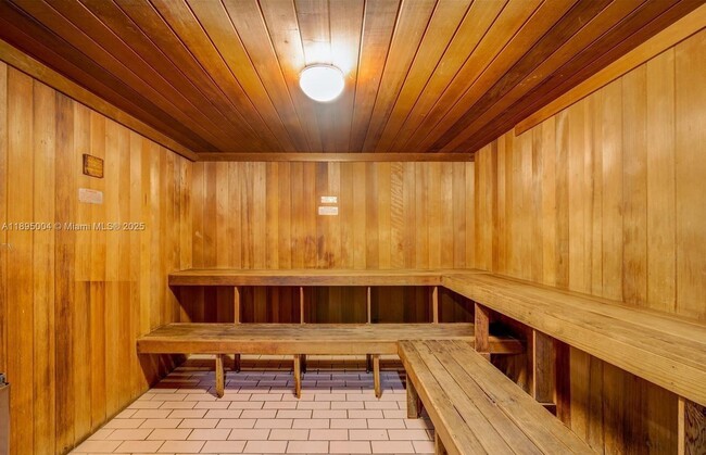 Building Photo - 3800 S Ocean Dr