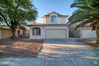 Building Photo - Beautiful 5 Bedroom/3 Bathroom Home in Eas...