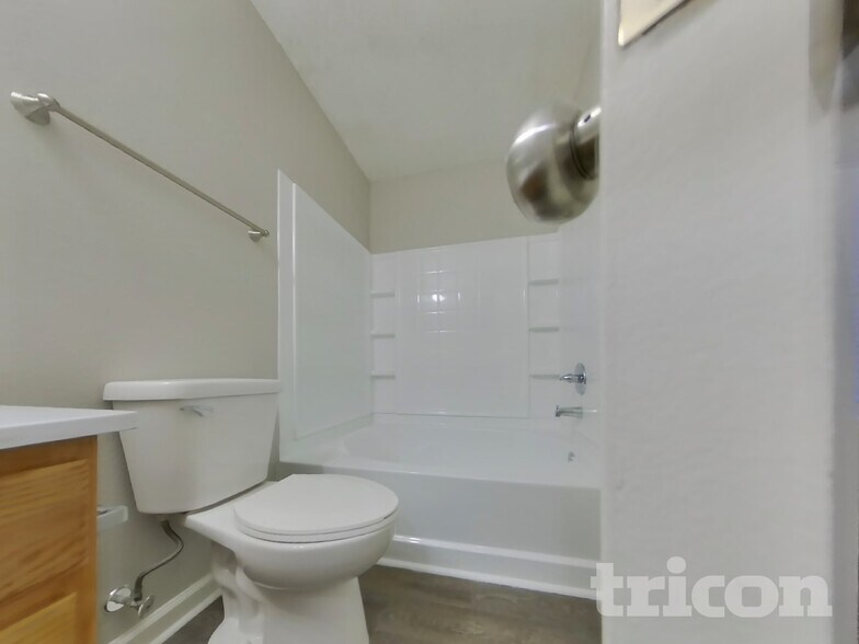 Building Photo - 10341 Buckshire Ln