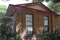 Building Photo - 10020 Redondo Dr