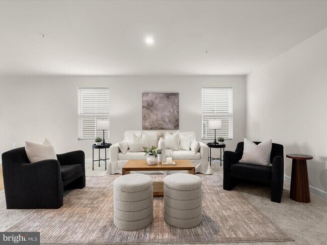 Building Photo - 4738 Naples Ave