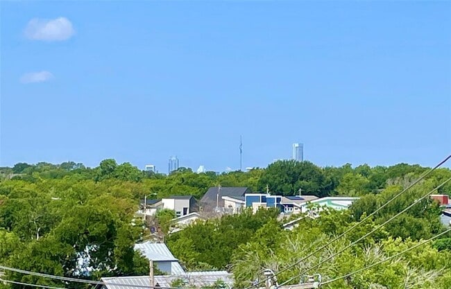 Building Photo - 1811 Webberville Rd