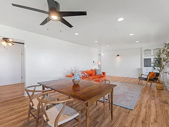 Building Photo - Updated Home in North Salt Lake with Great Views! $500 off first month rent!