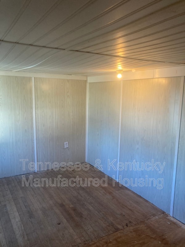 Building Photo - 1104 Columbia Ave
