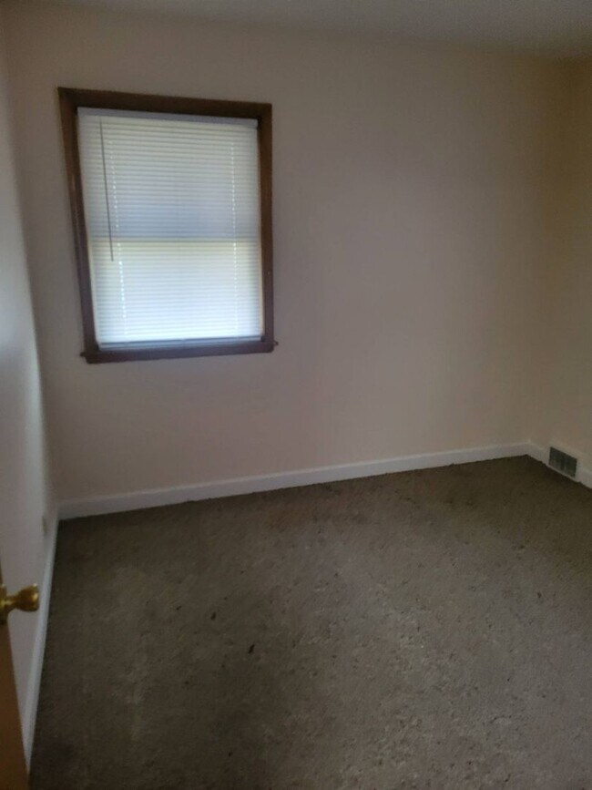 Building Photo - 3609 N 36th St