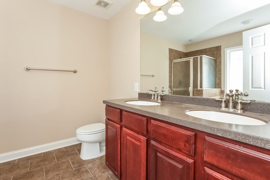 Building Photo - 4706 Kiddle Ln
