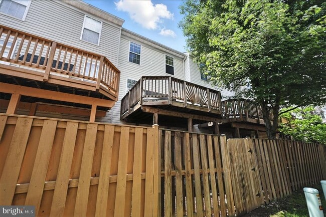 Building Photo - 6949 Banchory Ct