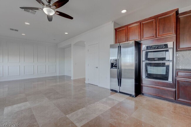 Building Photo - 31 Via Mantova