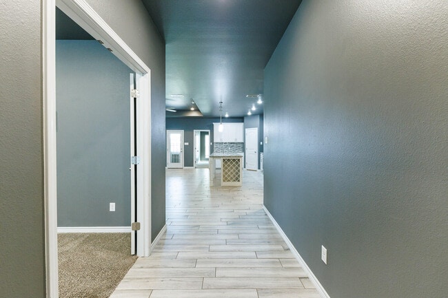 Building Photo - 10301 Avenue W