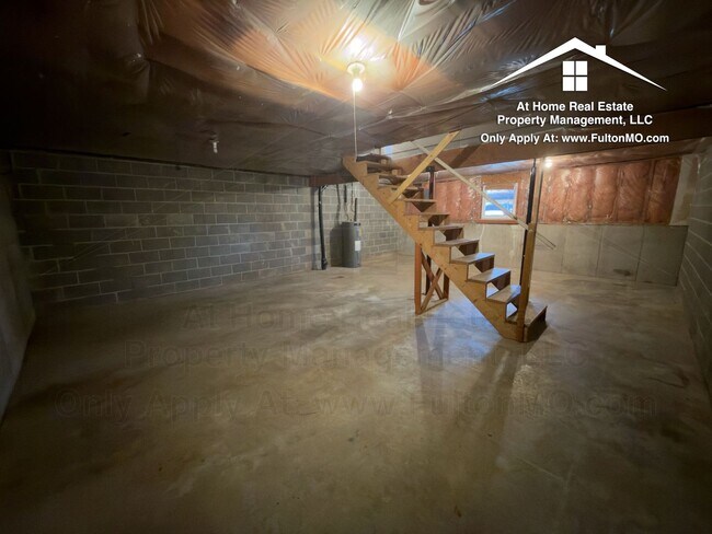 Building Photo - 1822 Springdale Ct