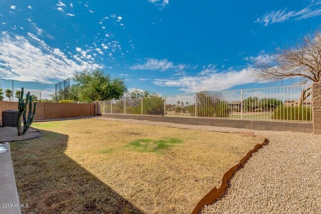 Building Photo - 42376 W Chisholm Dr