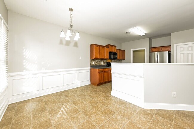 Building Photo - 5331 Apple Grove Rd NE