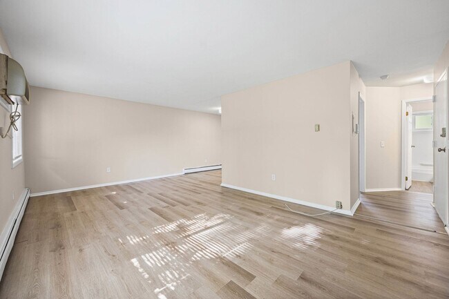 Building Photo - 729 Cedarwood Terrace