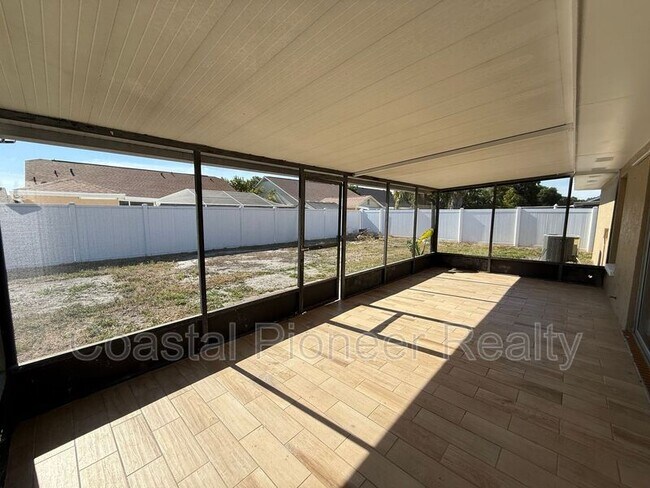 Building Photo - 7048 Hollowell Dr