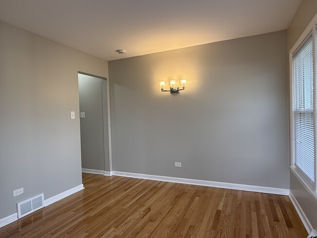 Building Photo - 16856 School St