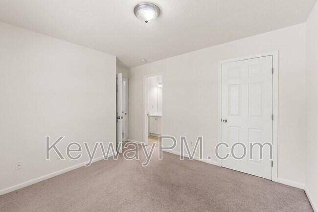 Building Photo - 9029 Baker Ct