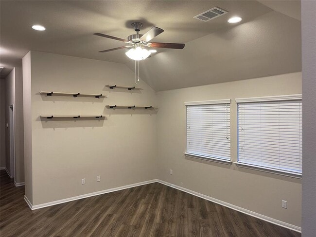 Building Photo - 108 Lasino Dr