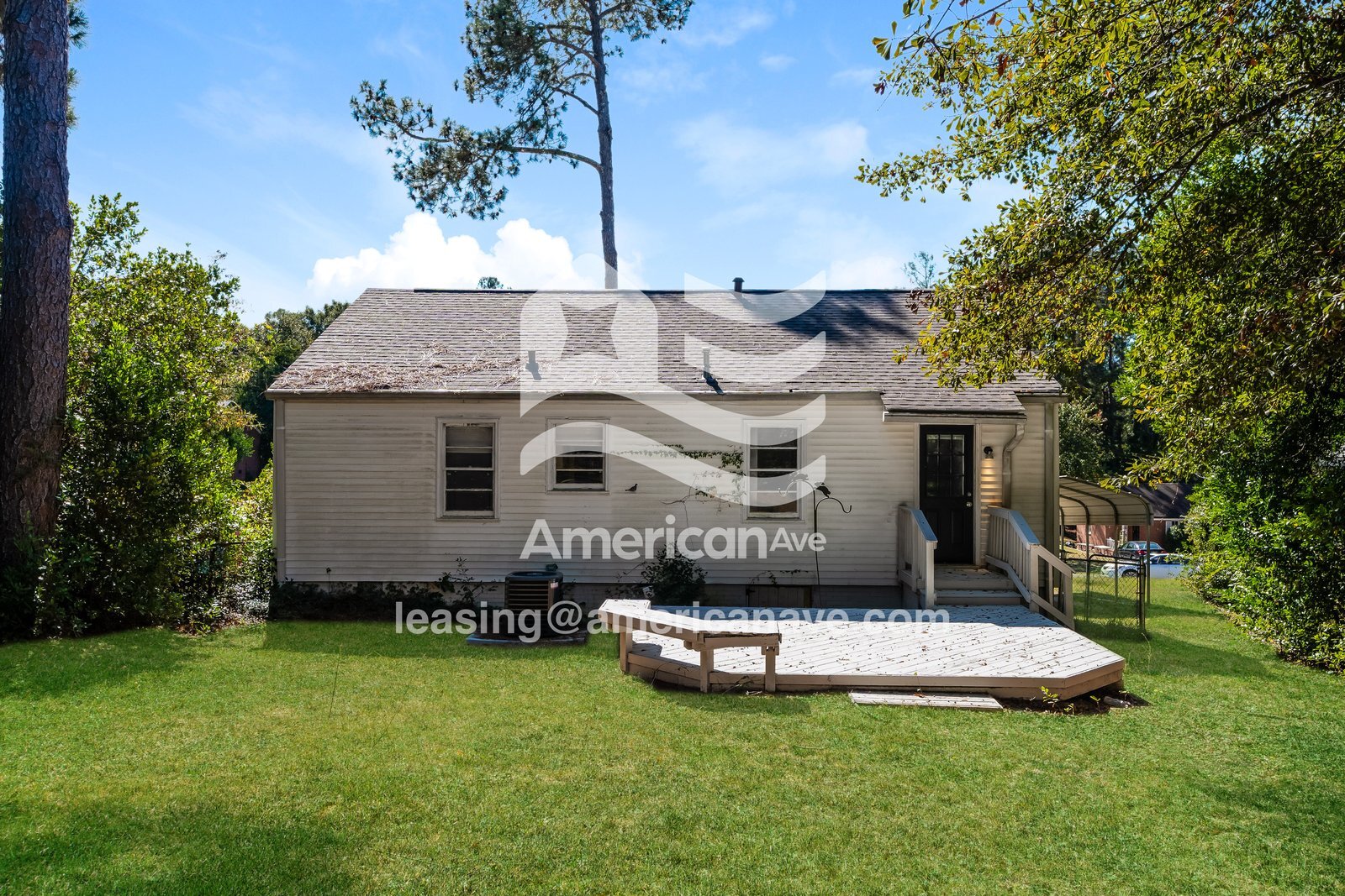 Building Photo - 3054 Somerset Dr