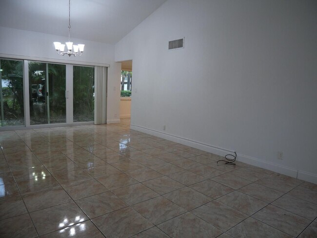 Building Photo - 7091 W Sunrise Blvd