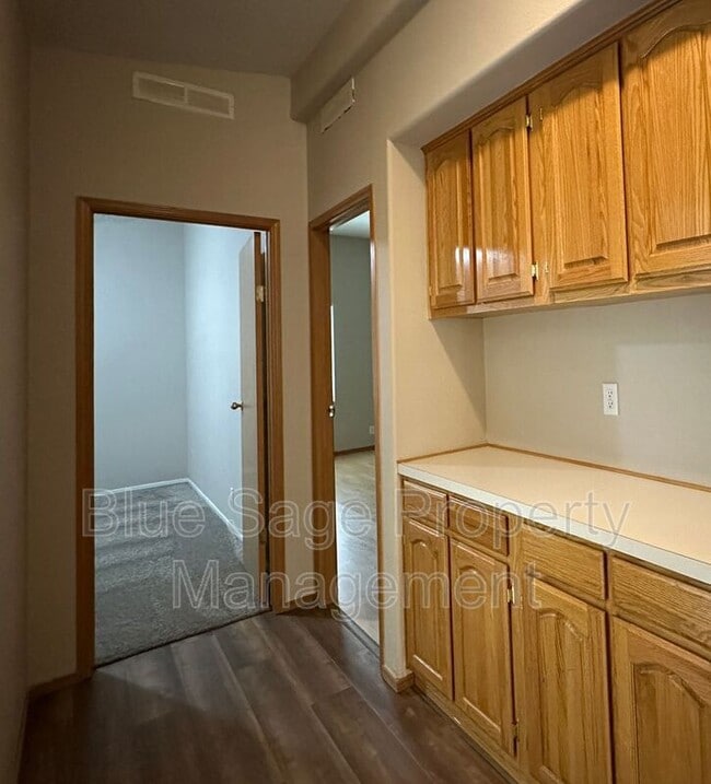 Building Photo - 1375 S Bagley Creek Rd