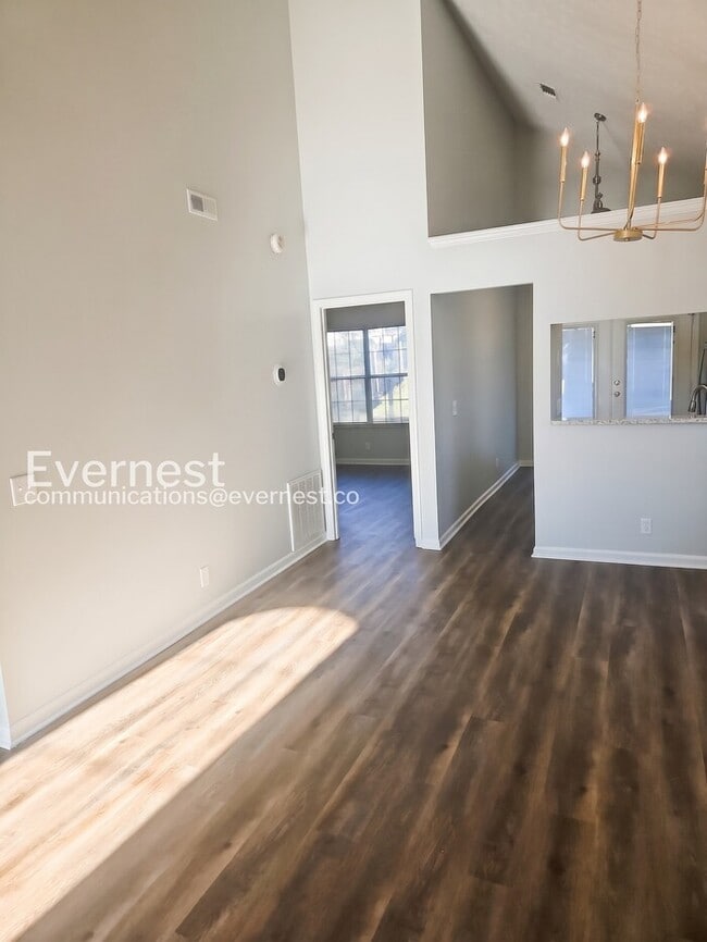 Building Photo - 3-Bed/2-Bath/ Pet Friendly/Available Soon!