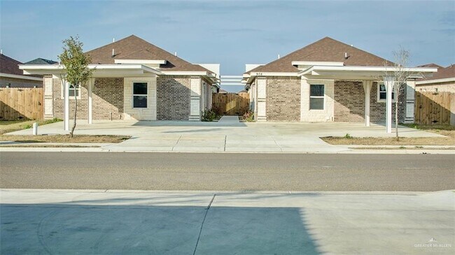 Primary Photo - 16 W Kohala Ave