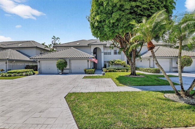 Building Photo - 11698 Briarwood Cir