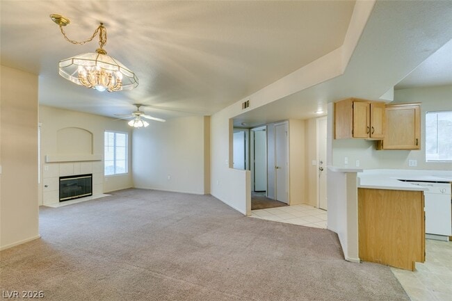 Building Photo - 4555 E Sahara Ave