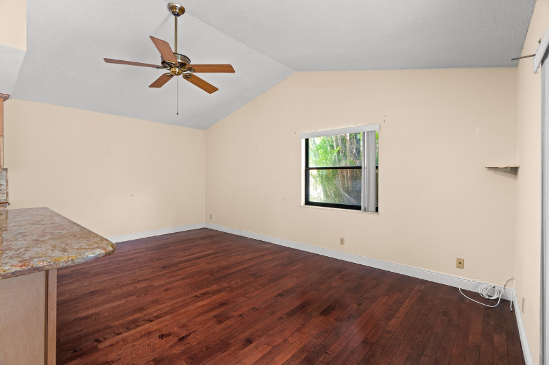 Building Photo - 3919 NW 72nd Dr