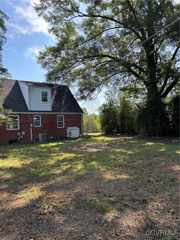 Building Photo - 5813 Fitzhugh Ave