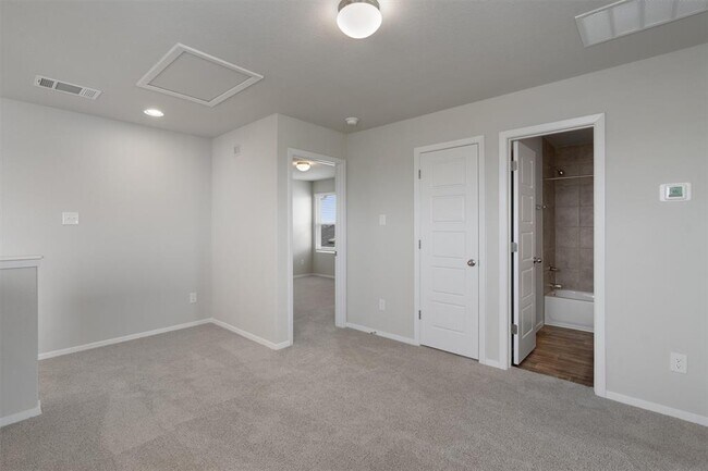 Building Photo - 101 Keltic Dr