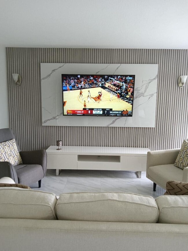 Building Photo - 5749 Camino Del Sol